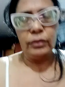 Snapshot of sexymomsn chatting on April 2026 11:32:01 AM sexymomsn online show from April 2026 11:32:01 AM