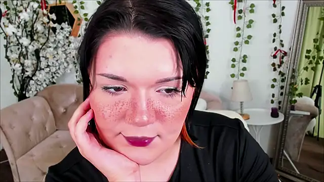 Sara Mour online show from March 2026 02:01:01 PM