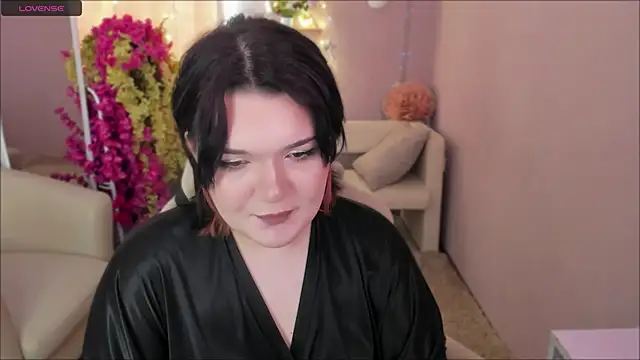 Sara Mour online show from April 2026 06:36:01 AM