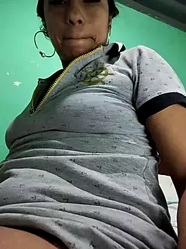 Snapshot of AngelicaStorms chatting on April 2026 01:55:02 AM AngelicaStorms online show from April 2026 01:55:02 AM