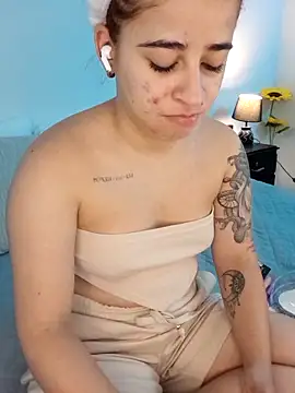 Snapshot of martina_connor1 chatting on April 2026 11:04:02 AM martina connor1 online show from April 2026 11:04:02 AM