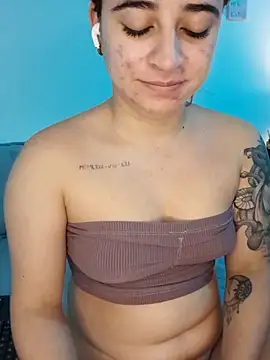 Snapshot of martina_connor1 chatting on April 2026 11:14:02 AM martina connor1 online show from April 2026 11:14:02 AM