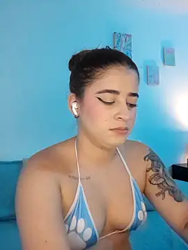 Snapshot of martina_connor1 chatting on May 2026 11:48:02 AM martina connor1 online show from May 2026 11:48:02 AM