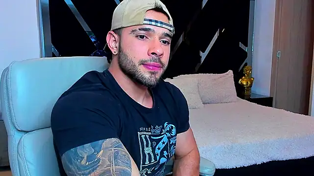 Snapshot of Raytorres chatting on March 2026 10:15:01 PM Raytorres online show from March 2026 10:15:01 PM