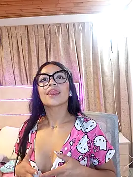 Snapshot of baby-skinnd chatting on March 2026 04:19:01 PM baby-skinnd online show from March 2026 04:19:01 PM