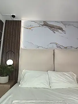 ElenaJamess online show from April 2026 01:16:01 PM