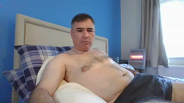 Snapshot of Pauly_Andrew chatting on March 2026 02:09:02 PM Pauly Andrew online show from March 2026 02:09:02 PM