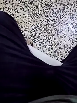 Snapshot of oneeyedwonder96 chatting on April 2026 01:52:02 PM oneeyedwonder96 online show from April 2026 01:52:02 PM