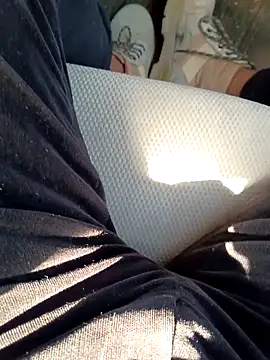 Snapshot of oneeyedwonder96 chatting on April 2026 10:57:02 AM oneeyedwonder96 online show from April 2026 10:57:02 AM