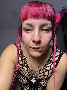 Snapshot of Amelie-RedHoney chatting on July 2026 07:15:02 AM Amelie-RedHoney online show from July 2026 07:15:02 AM