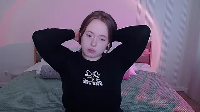 Snapshot of SelenaLily chatting on March 2026 01:17:01 PM SelenaLily online show from March 2026 01:17:01 PM