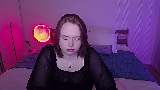 Snapshot of SelenaLily chatting on April 2026 02:57:01 PM SelenaLily online show from April 2026 02:57:01 PM