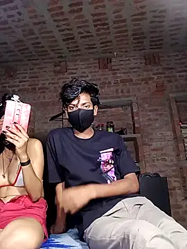 COUPLE-HOTS online show from April 2026 03:50:02 PM