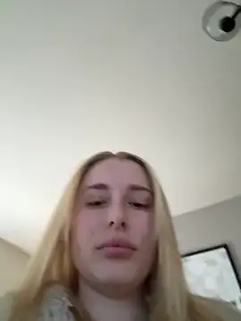 EloiseeUKK online show from March 2026 07:14:02 AM