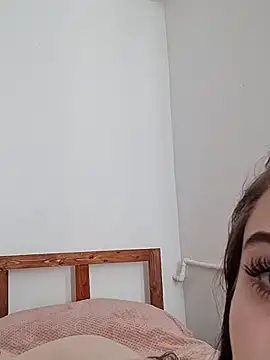 Snapshot of icedrosemarye chatting on March 2026 01:28:01 PM icedrosemarye online show from March 2026 01:28:01 PM