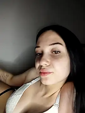 Snapshot of icedrosemarye chatting on April 2026 05:51:01 PM icedrosemarye online show from April 2026 05:51:01 PM