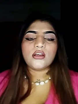 Sanaya Gil online show from April 2026 03:41:02 PM