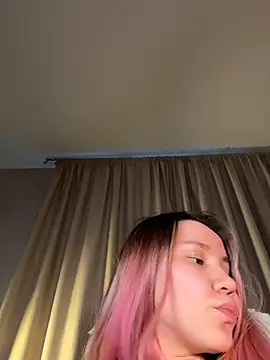 Snapshot of cyberleah chatting on May 2026 04:45:02 PM cyberleah online show from May 2026 04:45:02 PM