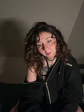 Snapshot of milou_xtx chatting on April 2026 07:31:02 PM milou xtx online show from April 2026 07:31:02 PM