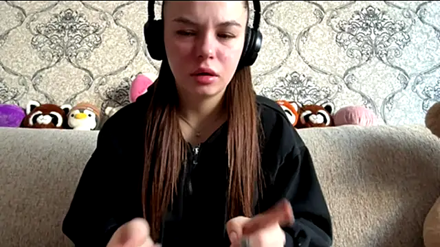 Snapshot of ThedaStrevell chatting on March 2026 07:13:02 AM ThedaStrevell online show from March 2026 07:13:02 AM