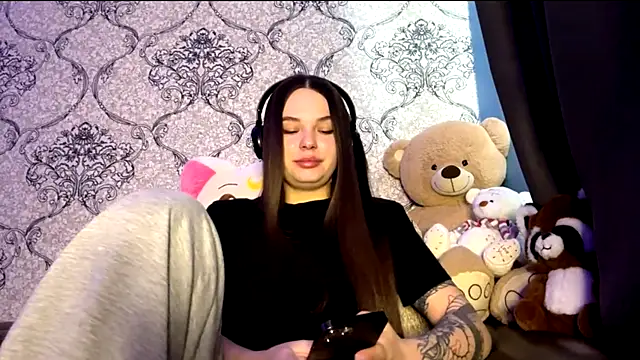 Snapshot of ThedaStrevell chatting on March 2026 07:08:02 AM ThedaStrevell online show from March 2026 07:08:02 AM