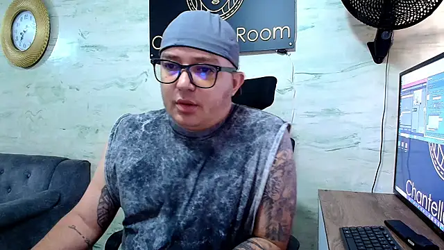 maximo daddy online show from May 2026 12:10:01 PM
