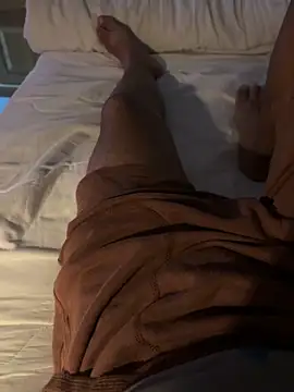 Snapshot of Kadenj92 chatting on April 2026 08:35:02 PM Kadenj92 online show from April 2026 08:35:02 PM