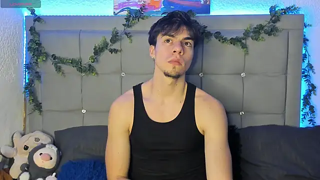 nate love7 online show from April 2026 03:06:01 AM