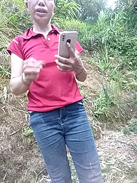 Snapshot of Lucky-beo chatting on July 2026 11:39:02 AM Lucky-beo online show from July 2026 11:39:02 AM