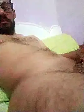Alimohamed08 online show from May 2026 12:07:01 AM