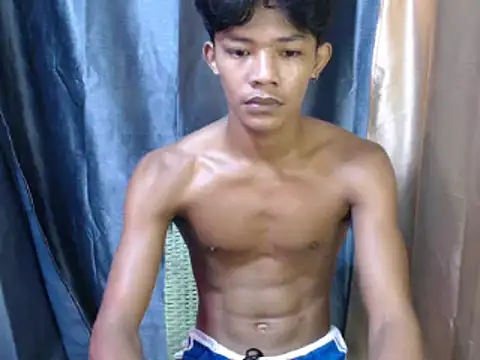 Snapshot of pinoy_lowey18 chatting on April 2026 01:02:02 PM pinoy lowey18 online show from April 2026 01:02:02 PM
