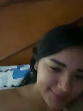 Snapshot of valvam_ chatting on April 2026 06:19:01 AM valvam online show from April 2026 06:19:01 AM