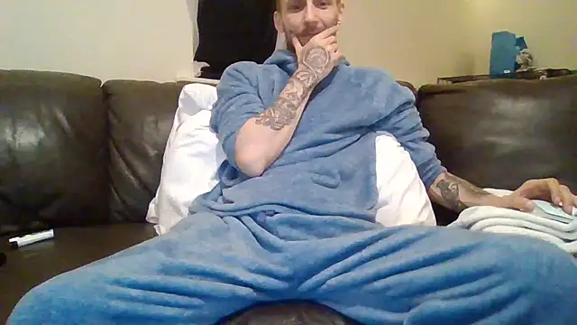 feetlovrr94 online show from April 2026 01:38:01 AM