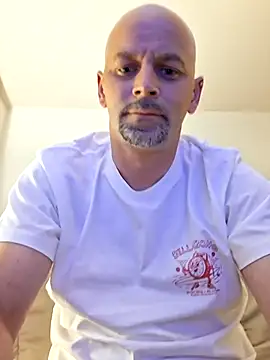 middickstroking online show from April 2026 03:23:01 AM