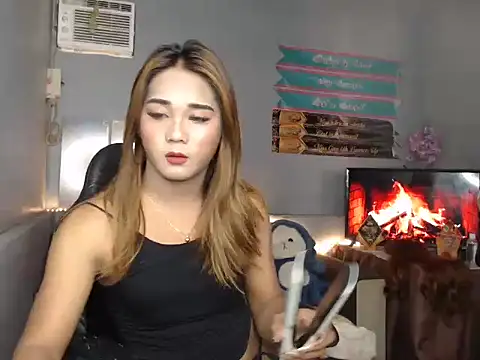 fuckercumm online show from April 2026 12:27:01 AM