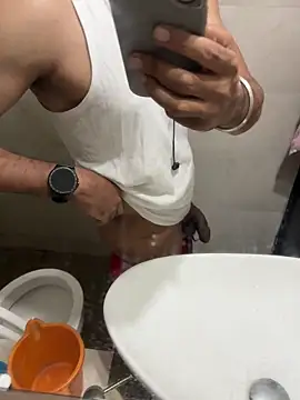 Snapshot of david007999 chatting on March 2026 10:31:02 PM david007999 online show from March 2026 10:31:02 PM