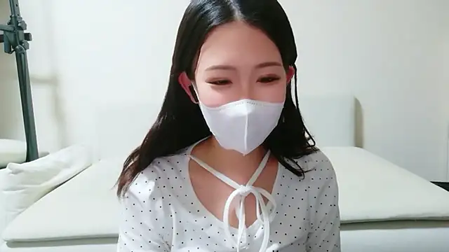 Snapshot of maya_chan_desu chatting on April 2026 01:03:01 AM maya chan desu online show from April 2026 01:03:01 AM