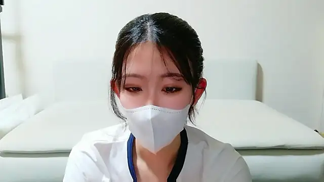 Snapshot of maya_chan_desu chatting on April 2026 03:34:01 AM maya chan desu online show from April 2026 03:34:01 AM