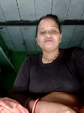 Snapshot of Shivani09900 chatting on June 2026 08:33:02 PM Shivani09900 online show from June 2026 08:33:02 PM