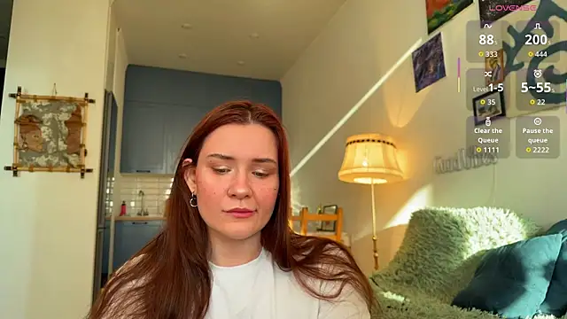 Snapshot of AurikTrix chatting on April 2026 01:44:02 AM AurikTrix online show from April 2026 01:44:02 AM