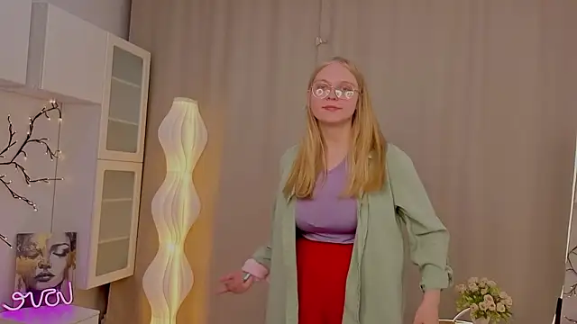 AlicaCohill online show from April 2026 07:22:01 PM