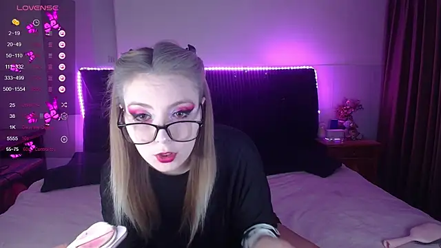 Snapshot of ammyska chatting on April 2026 12:50:01 AM ammyska online show from April 2026 12:50:01 AM