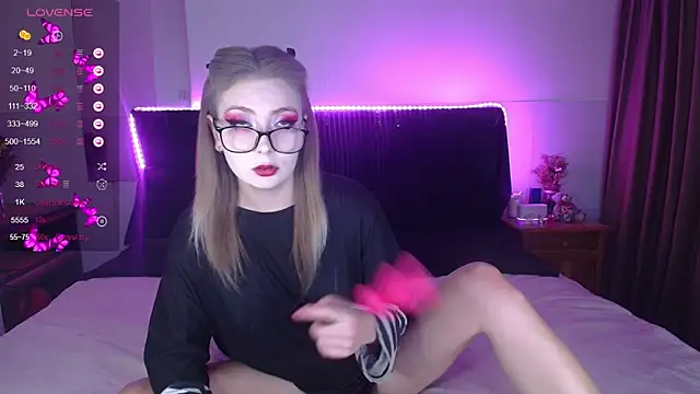 Snapshot of ammyska chatting on May 2026 02:18:01 AM ammyska online show from May 2026 02:18:01 AM