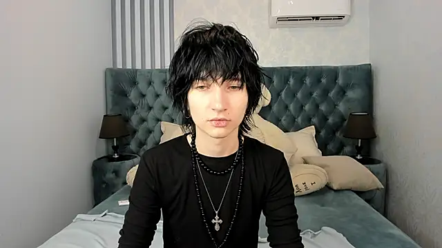 Snapshot of AdonBev chatting on June 2026 05:24:01 AM AdonBev online show from June 2026 05:24:01 AM