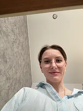 FReyja 44 online show from April 2026 07:47:01 AM