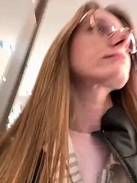 FReyja 44 online show from April 2026 11:49:01 AM