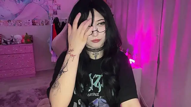 Snapshot of ToxiraLuneX chatting on March 2026 03:29:01 PM ToxiraLuneX online show from March 2026 03:29:01 PM