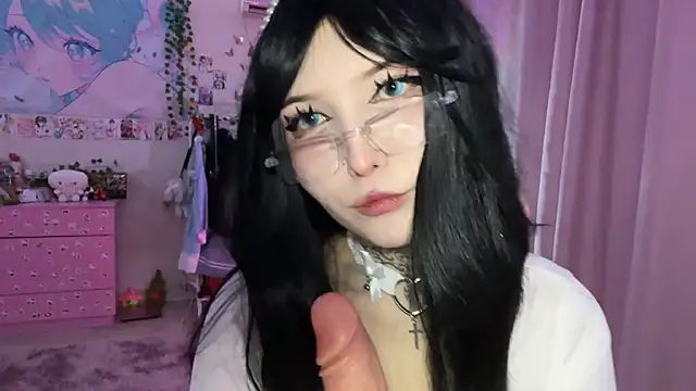 Snapshot of ToxiraLuneX chatting on April 2026 03:38:02 PM ToxiraLuneX online show from April 2026 03:38:02 PM