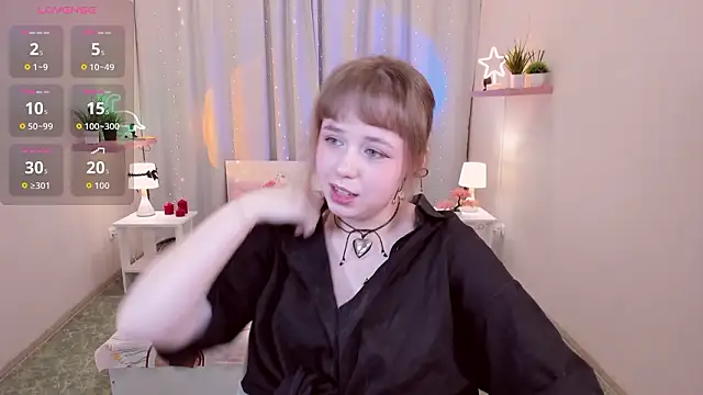 LeonaHicks online show from March 2026 06:02:02 AM