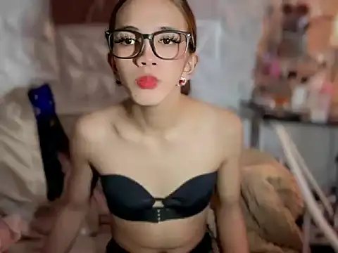 Snapshot of Leijona_Milker chatting on April 2026 10:04:02 AM Leijona Milker online show from April 2026 10:04:02 AM